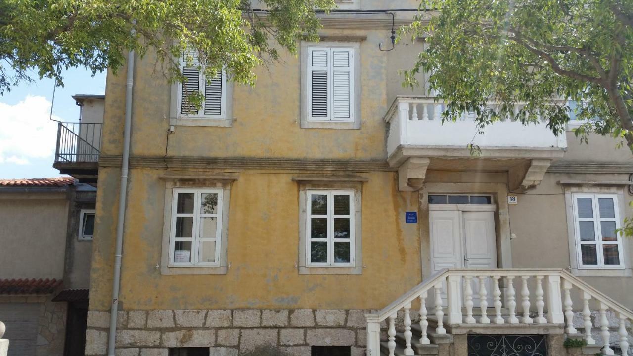 Apartment Palazzo Sare 瓦比尼科 外观 照片